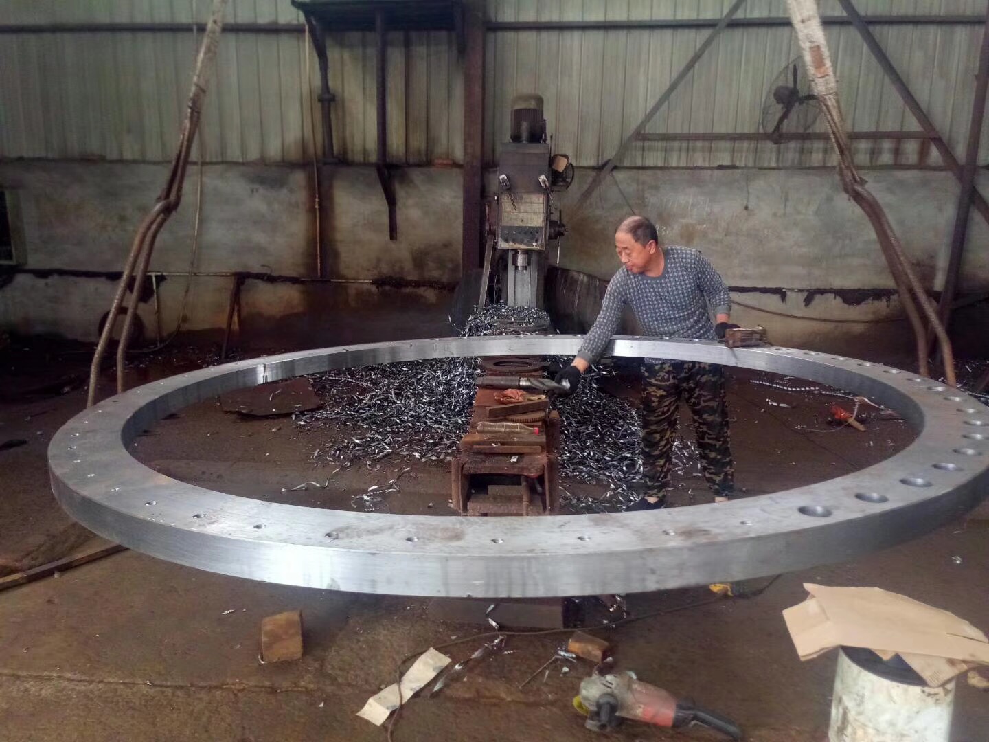 大口（kǒu）徑法蘭