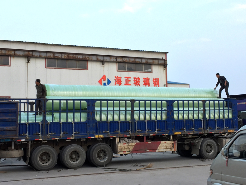 玻璃（lí）鋼管道生產工（gōng）藝詳細（xì）介紹